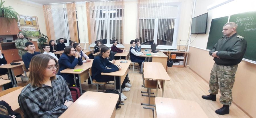 Встреча учащихся XI класса с представителями воинской части  7404 3-его отдельного  стрелкового батальона.