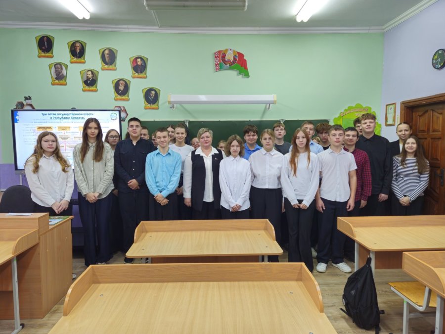 «Быть достойным гражданином Республики Беларусь –  чтить законы своего государства и брать на себя ответственность  за будущую судьбу своей страны»