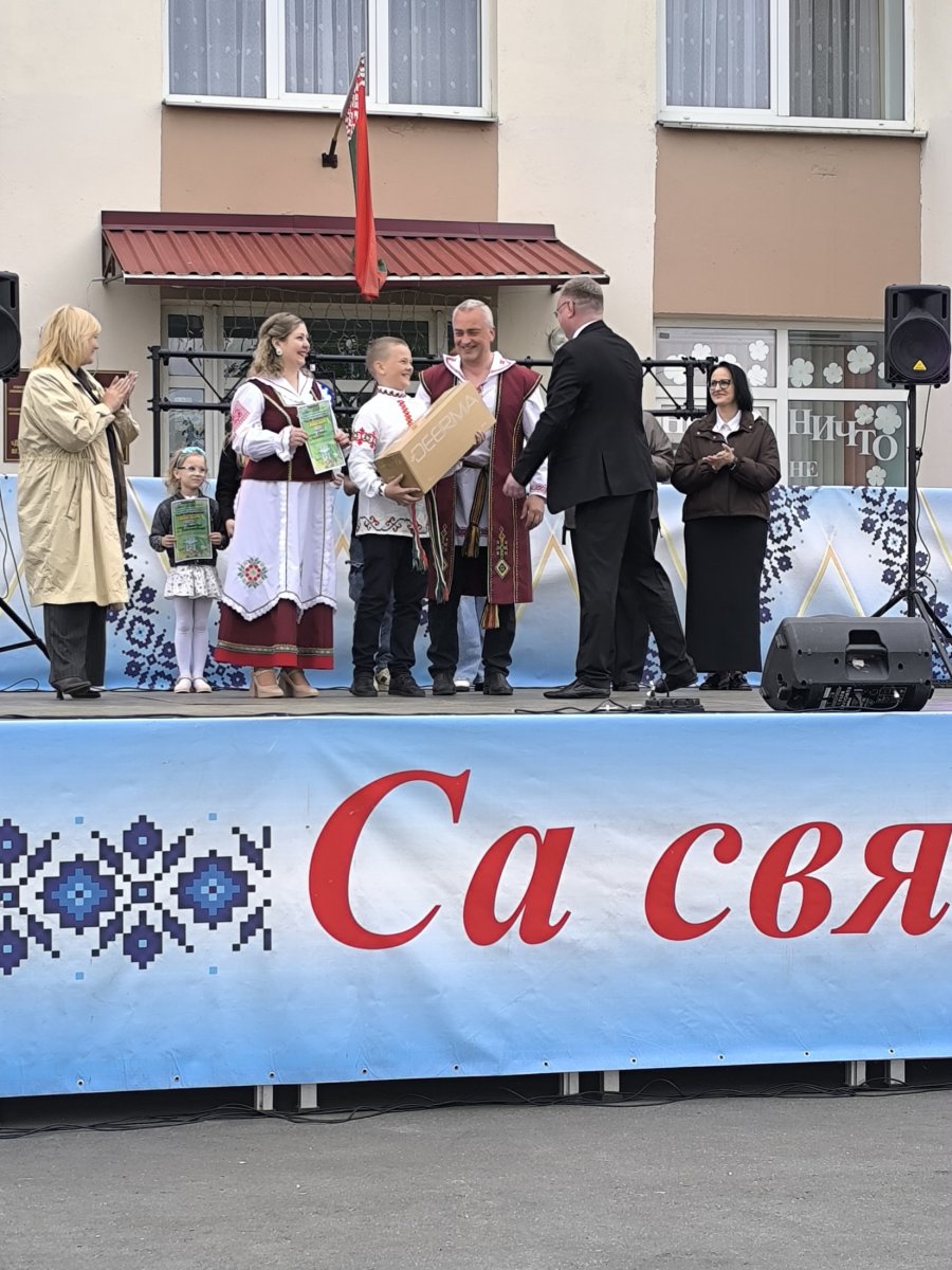 Поздравляем нашу  семью Семак! 