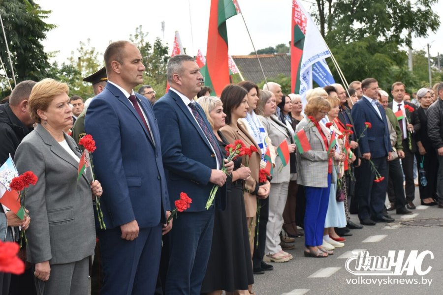 Торжественное открытие мемориальной доски в честь Героя Советского Союза Зои Анатольевны Космодемьянской.